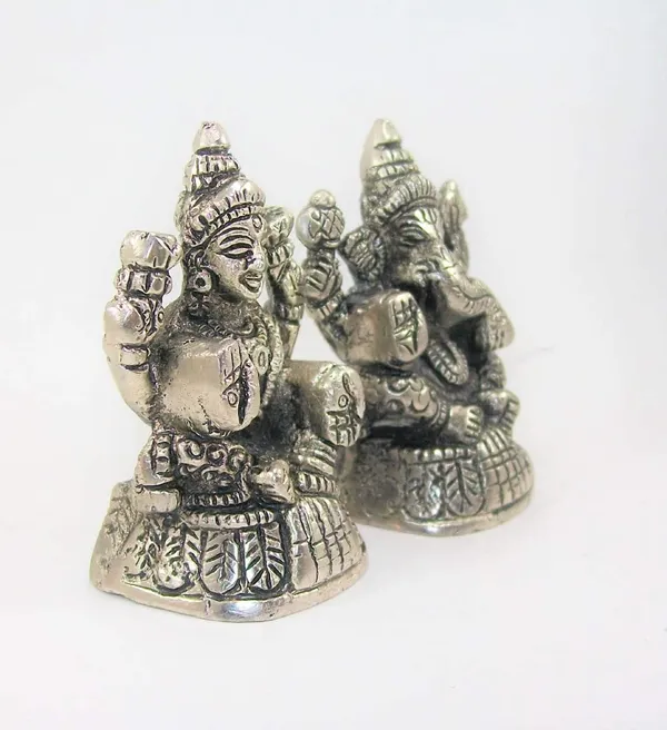 NEO_CLASSIC_Laxmi_Ganesh_Silver_Plated_Idol_|_Small_Size_Lakshmi_Ganesha_Murti_for_Home_Temple,_Pooja_&_Décor_|_Religious_Showpiece