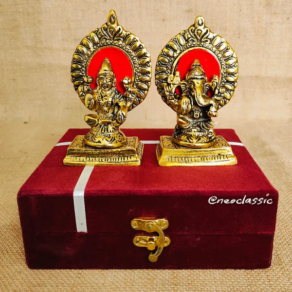 Laxmi_Ganesha_Metal_Idol_Set_Gold_Plated_Handcrafted_Murti_Decorative_Statue_for_Diwali_Puja,_Home_Temple,_Office_Dcor_Gifting_Traditional_Hindu_God_Figurine