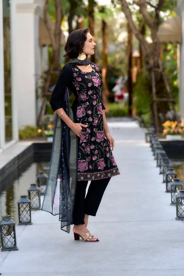 Black_Viscose_Kurta,_Pant_&_Dupatta_Set_For_Women_&_Girls