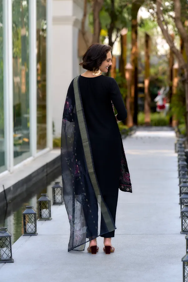 Black_Viscose_Kurta,_Pant_&_Dupatta_Set_For_Women_&_Girls