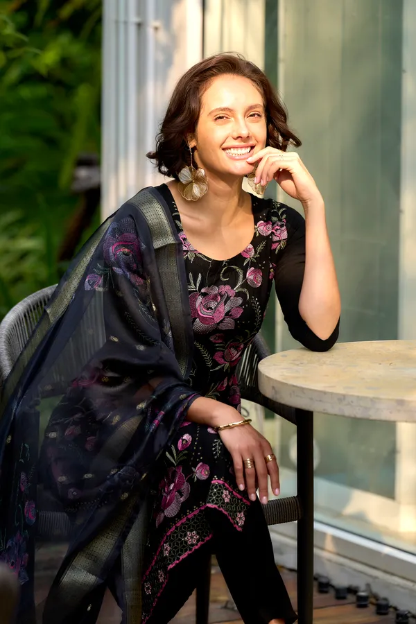 Black_Viscose_Kurta,_Pant_&_Dupatta_Set_For_Women_&_Girls