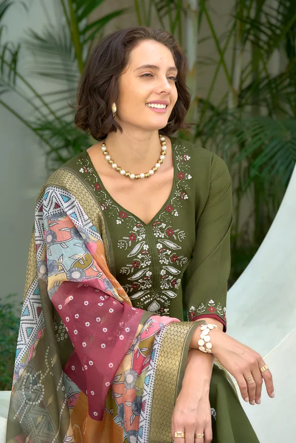 Green_Viscose_Kurta,_Pant_&_Dupatta_Set_For_Women_&_Girls