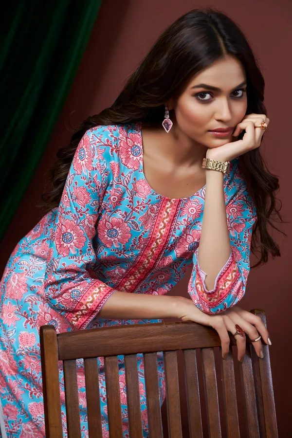 Pink_Cotton_Linen_Stylish_Handworked_Kurta_For_Women_&_Girls
