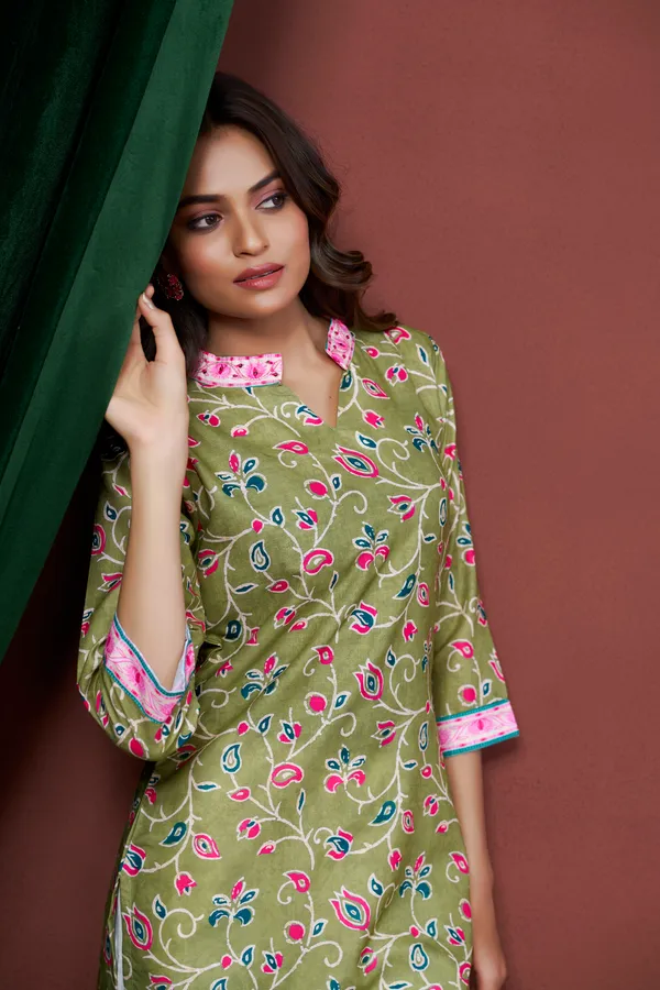 Green_Cotton_Linen_Stylish_Handworked_Kurta_For_Women_&_Girls