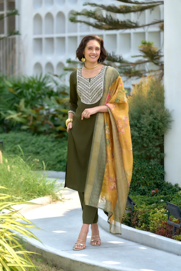 Green_Viscose_Kurta,_Pant_&_Dupatta_Set_For_Women_&_Girls