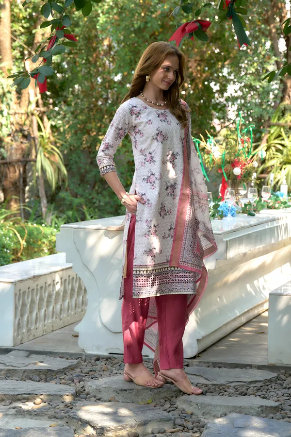 White_Viscose_Kurta,_Pant_&_Dupatta_Set_For_Women_&_Girls