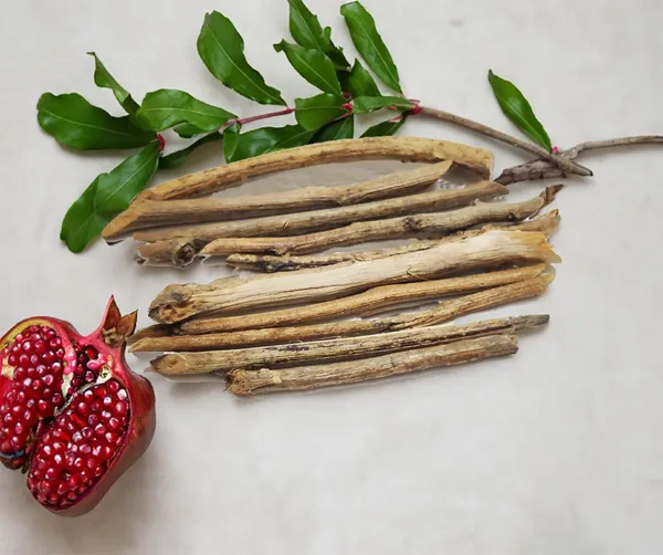 Brown_Wooden_Pomegranate_Sticks_Pens_In_Original_Form_Of_Stem_(Anar_Ki_Kalam_8_To_10_Sticks_Original)