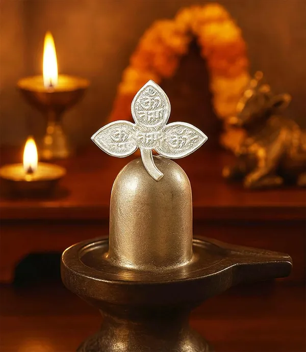 Silver_4_Piece_Silver_Plated_Belpatra,_Bilva_Leaves_For_Lord_Shivling_Puja_And_Rudra_Abhishek