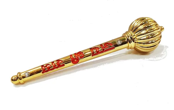 Golden_Metal_Made_Bajrangbali_Big_Gada_For_Keeping_In_Home_Temple_Or_Gifting_To_Hanuman_Ji_Size-_8_Inch_Wt-450_Gram_Approx