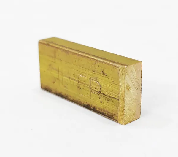 Gold_1_Piece_Brass_Brick_Eent_For_New_Home_Neev_Keeping_(20_Gram_Pure_Brass)
