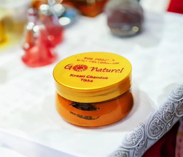 Multicolor_Natural_Pure_Sandalwood_Chandan_Kesar_Tikka_Paste_For_Puja_Path_And_Holi_Playing_50_Gram_Pack_Of_1