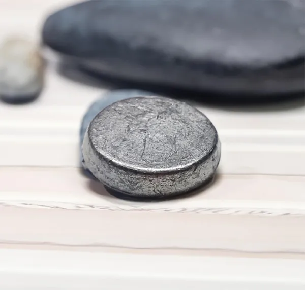 Silver_Ranga_Sikka_Lead_Coin_For_Rahu_Dosh_Shanti_For_Floating_In_Water_100_Gram_(1)_Pc