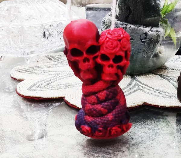Multicolor_1_Pc_Skull_Bhoot_Couple_Shape_Designer_Scented_Soy_Wax_Candle_For_Gifting_Or_Decorations_In_Festivals_Halloween_Diwali_Christmas_Etc_(1_Pc_)