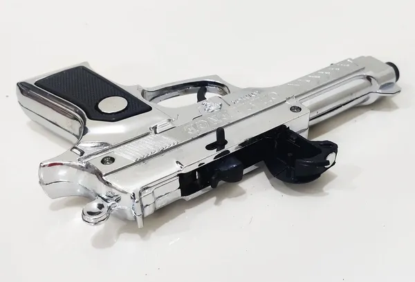 Heavy_One_Steel_fighter_Diwali_Toy_Gun_For_kids_Compatible_with_Paper_Roll_Cap_(_not_included)