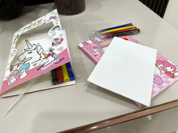Magical_3D_Painting_Card_Kit_–_2_Sets_with_4_Sketch_Pens_&_1_Water_Dropper_|_DIY_Water_Art_for_Kids_|_Creative_Colouring_Activity_|_Art_&_Craft_Gift_Set_for_Boys_&_Girls_(2_Set)