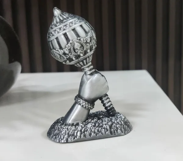 Metallic_Hanuman_Ji_Small_Gada_for_Keeping_in_Home_Temple||_Car_Dashboard_or_Gifting_to_Bajrangbali_(120_gram_Approx_3_inch)_Silver_Color