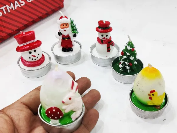 Multicolor_6_Piece_Miniature_Christmas_Tea_Light_Candle_Set_Mix_Figures_Santa_Claus_For_Christmas_Home_Decorations_(6_Piece)