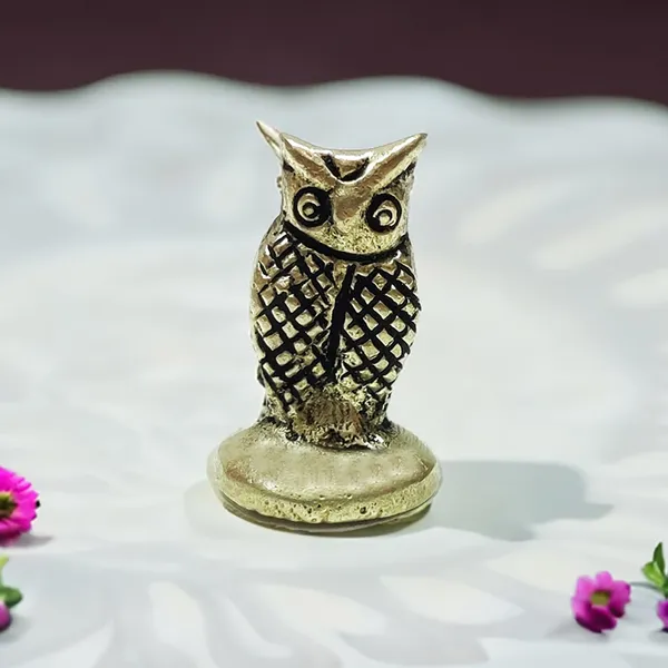 Golden_Ashtadhatu_Brass_Metal_Owl_Ullu_Miniature_Statue_Showpiece,_Owl_Sculpture,_Feng_Shui_Bird,_Ullu_Figurine,_Used_For_Diwali_Pujan_And_Decor_(40_Gram_1_Pc)