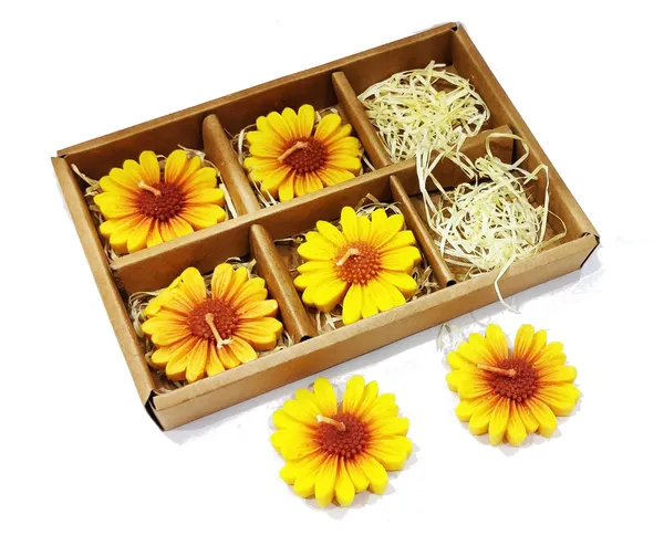 Yellow_Diwali_Decorative_Sun_Flower_Surajmukhi_Soy_Wax_Candle_For_Festive_Gifting_And_Home_Decoration_Set_Of_6