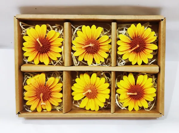 Yellow_Diwali_Decorative_Sun_Flower_Surajmukhi_Soy_Wax_Candle_For_Festive_Gifting_And_Home_Decoration_Set_Of_6