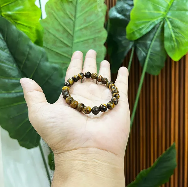 Tiger_Eye_Bracelet_–_Natural_Original_8mm_Round_Beads_for_Men_&_Women_|_Unisex_Healing_Stone_Bracelet_for_Protection,_Confidence_&_Energy_(8_MM)