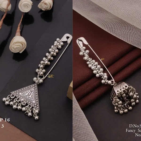 Traditional_Silver_Saree_Pin_For_Women_&_Girls_(SET_OF_2)
