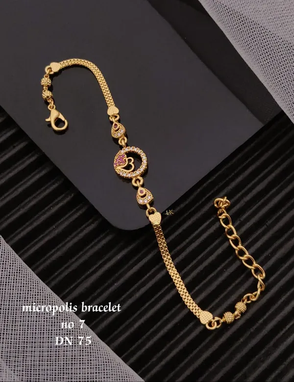 Gold-Plated_Adjustable_Crystal_Bracelet_for_Women