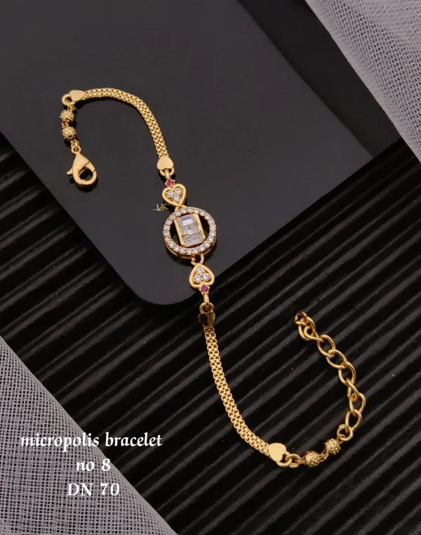 Gold-Plated_Adjustable_Crystal_Bracelet_for_Women