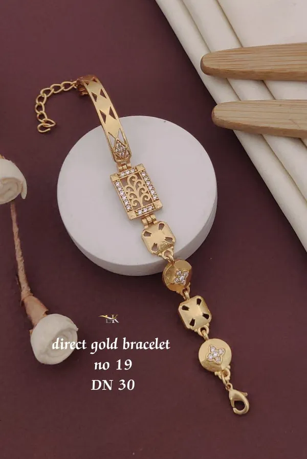 Gold-Plated_Adjustable_Crystal_Bracelet_for_Women
