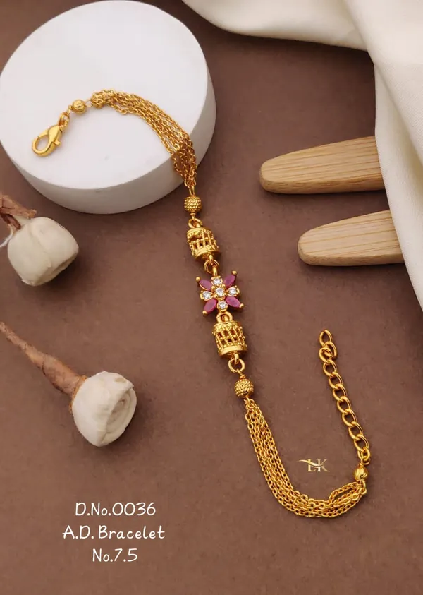 Gold-Plated_Adjustable_Crystal_Bracelet_for_Women
