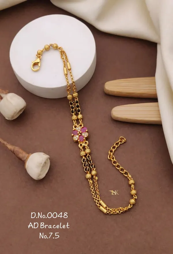 Gold-Plated_Adjustable_Crystal_Bracelet_for_Women