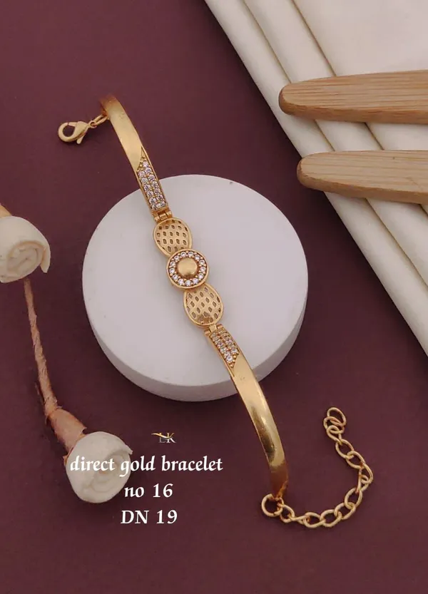 Gold-Plated_Adjustable_Crystal_Bracelet_for_Women