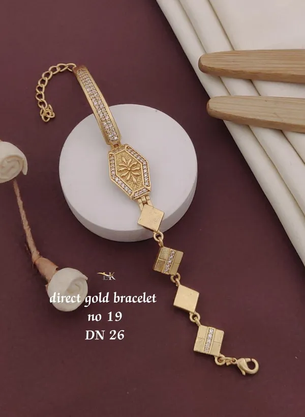 Gold-Plated_Adjustable_Crystal_Bracelet_for_Women