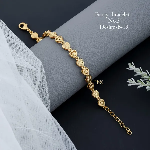 Gold-Plated_Elegant_Everyday_Bracelet_for_Women