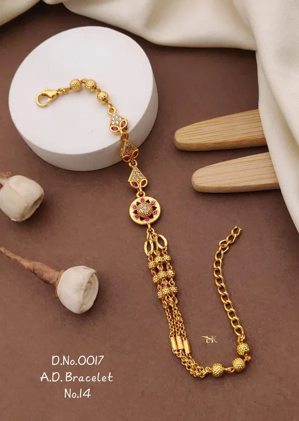Gold-Plated_Adjustable_Crystal_Bracelet_for_Women