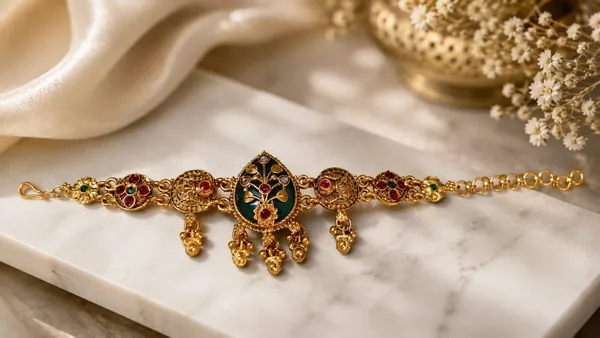 Traditional_Gold-Tone_Green_&_Red_Stone_Bracelet