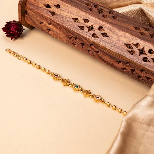Elegant_gold-tone_finish_Bracelet