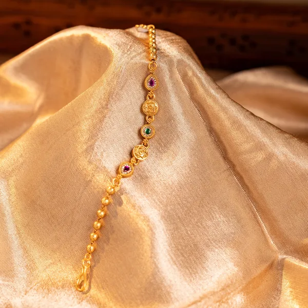 Elegant_gold-tone_finish_Bracelet