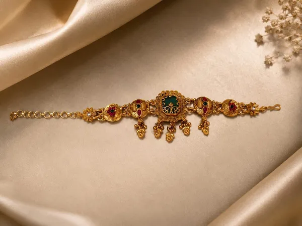Traditional_Green_&_Ruby_Gold-Tone_Statement_Bracelet