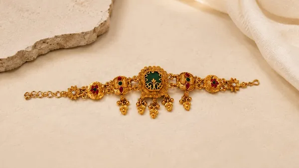 Traditional_Green_&_Ruby_Gold-Tone_Statement_Bracelet