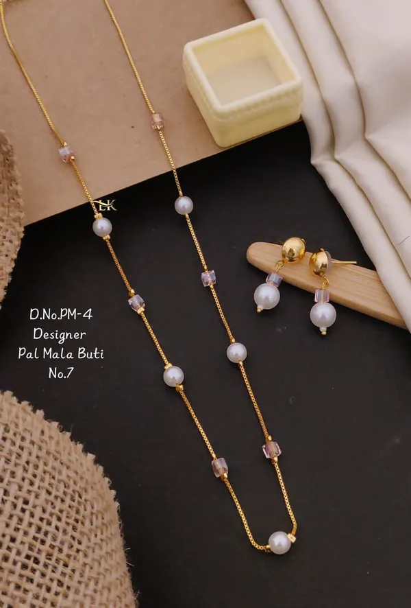 Gold-Plated_Artificial__Necklace_And_Earrings