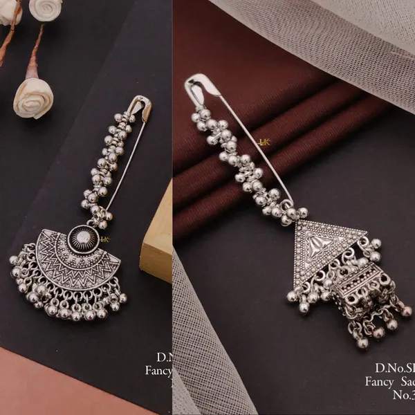 Traditional_Silver_Saree_Pin_For_Women_&_Girls_(SET_OF_2)