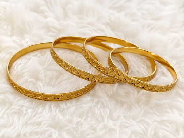 GOLD_PLATED_STYLISH_TRADITIONAL_DESIGN_DAILY_WEAR_BANGLES