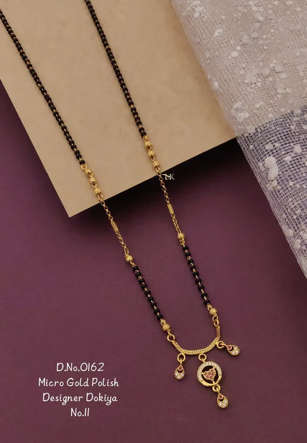 Gold-Plated_Kundan_Stone_Dokiya_Necklace_for_Women