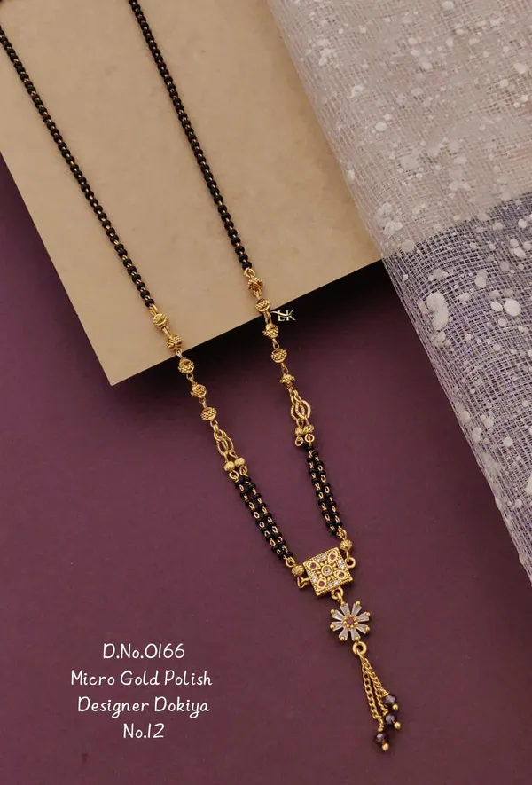 Gold-Plated_Kundan_Stone_Dokiya_Necklace_for_Women