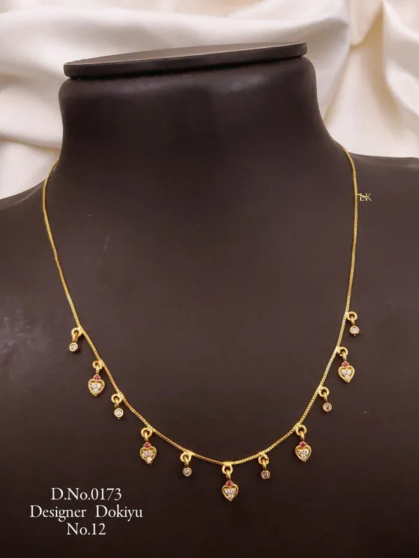 Gold-Plated_Kundan_Stone_Dokiya_Necklace_for_Women
