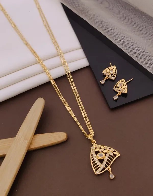 Gold-Plated_Cubic_Zirconia_Pendant_with_Double-Strand_Chain_and_Matching_Earrings_Set_(Pendant_Buti_Set)