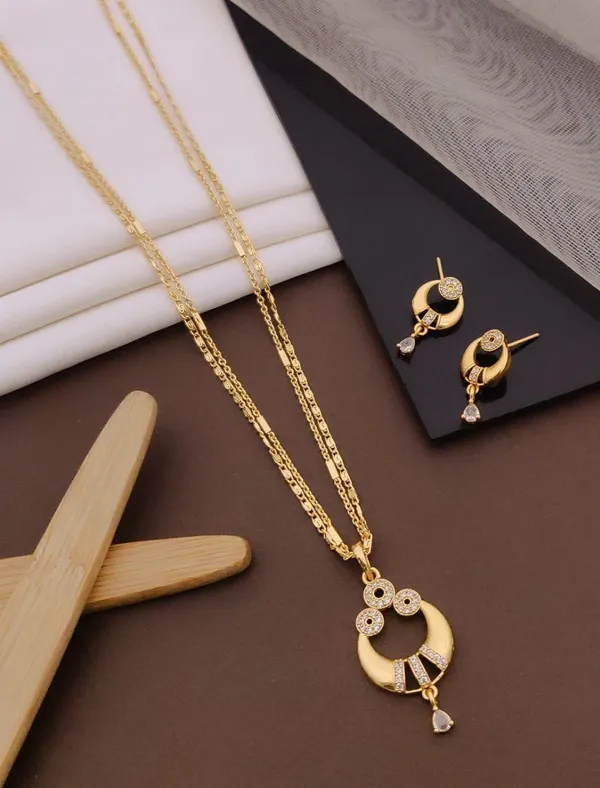 Gold-Plated_Cubic_Zirconia_Pendant_with_Double-Strand_Chain_and_Matching_Earrings_Set_(Pendant_Buti_Set)
