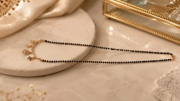 Gold-Plated_Artificial_Stones_Mangalsutra