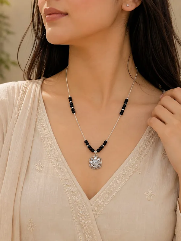 Gold-Plated_Artificial_Stones_Mangalsutra
